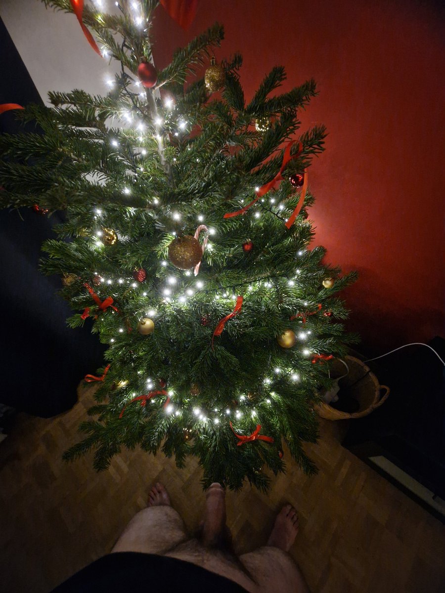 BelgianRusE's tweet photo. Choose your Christmas gift and feel free to send me yours in dm 🎄
#нюдсочетверг https://t.co/XfuxEajBQw