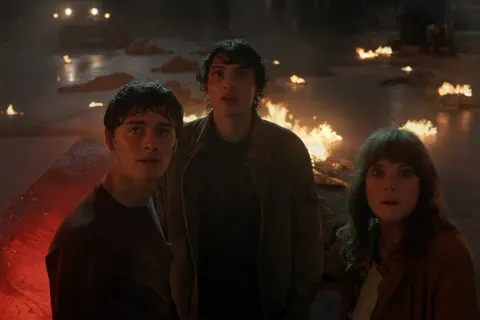 UpdatesAverage's tweet image. AverageHarry has been sitting in his room for the past 5 hours waiting for Stranger Things Vol 2 to release.

He stated, "I can't fucking wait to watch this shit, bro, fuck Christmas."