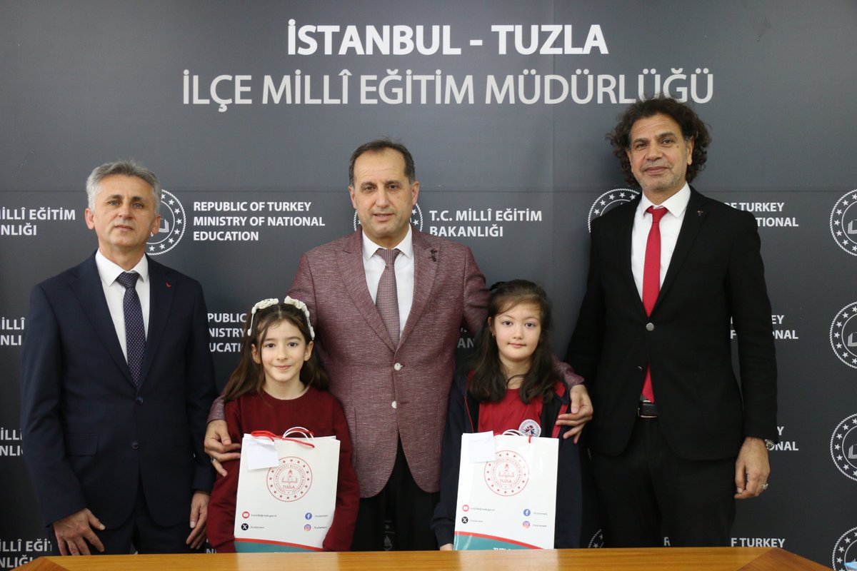 🏆📚 Dereceye giren ilkokullarımızı tebrik ederiz. Metin ÇANGIR okullarımızı kabul ederek başarılarını kutladı. 👏✨ Sözlük: Osmangazi, Mehmet Akif Ersoy, Mimar Sinan. Afiş: Mehmet Akif Ersoy, Zübeyde Hanım, Peyami Safa. Resim: Farabi, Koç Özel, Bilfen Kurtköy.
<a href="/tcmeb/">Millî Eğitim Bakanlığı</a>