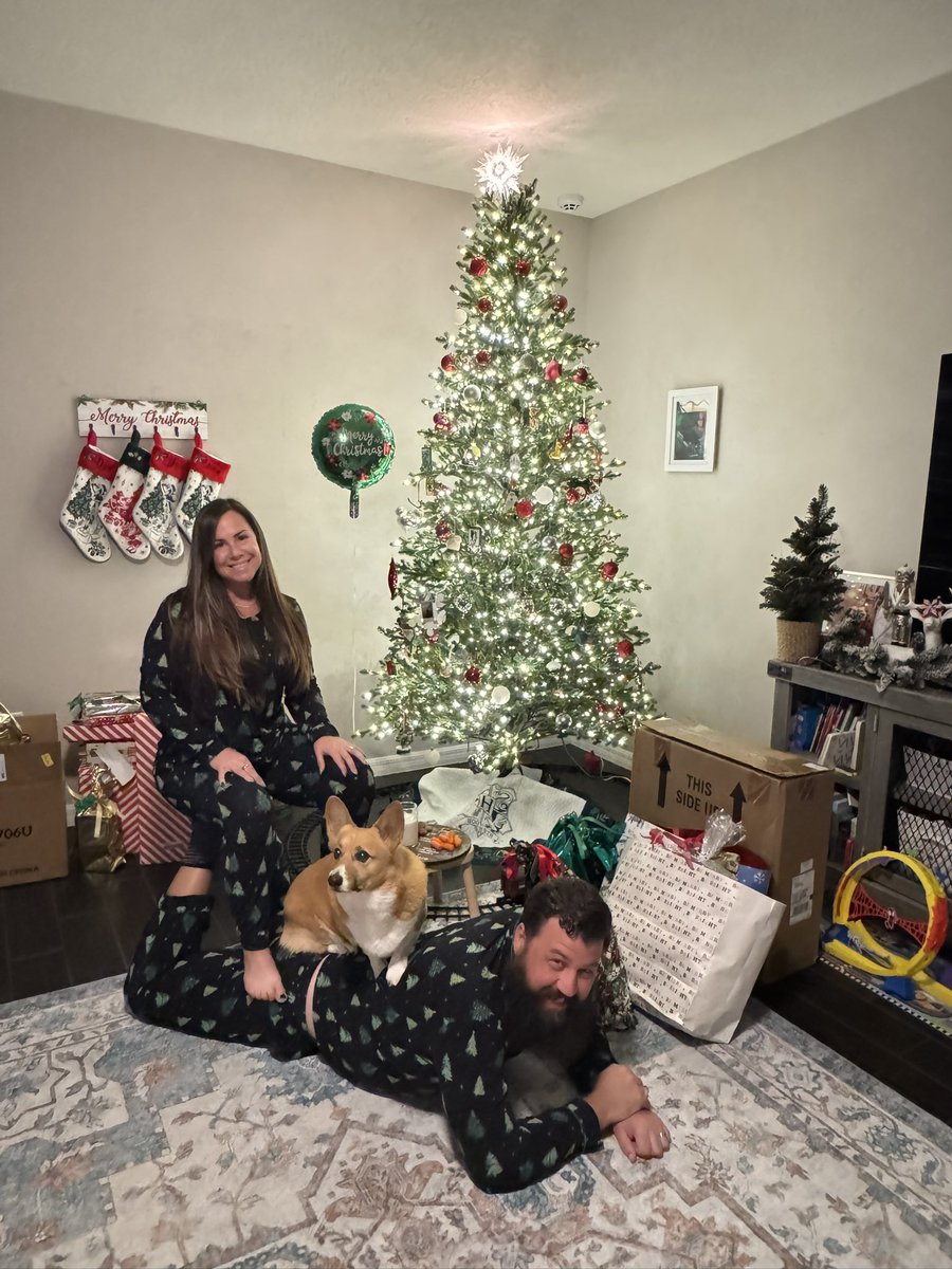 DatModz's tweet photo. Merry Christmas! Ho Ho Ho https://t.co/5OA8Nc3QMv