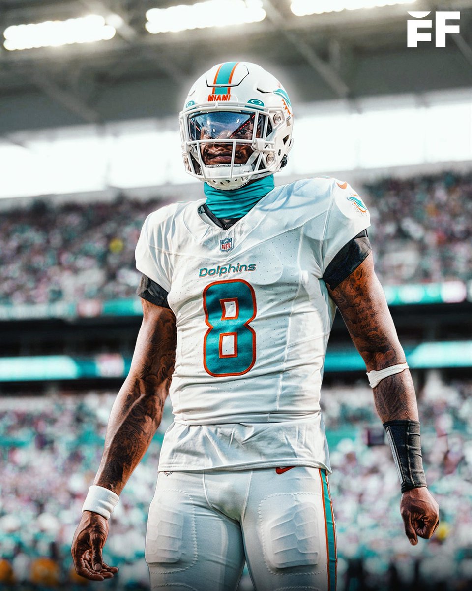 Lamar Jackson could be traded this offseason &amp; he would love to play for the Dolphins 🔥

“The Ravens should look at possible trades, which could net them two or three first-round picks. Jackson would love to play in Miami where Tua is no longer the starter.”

(via Baltimore Sun)