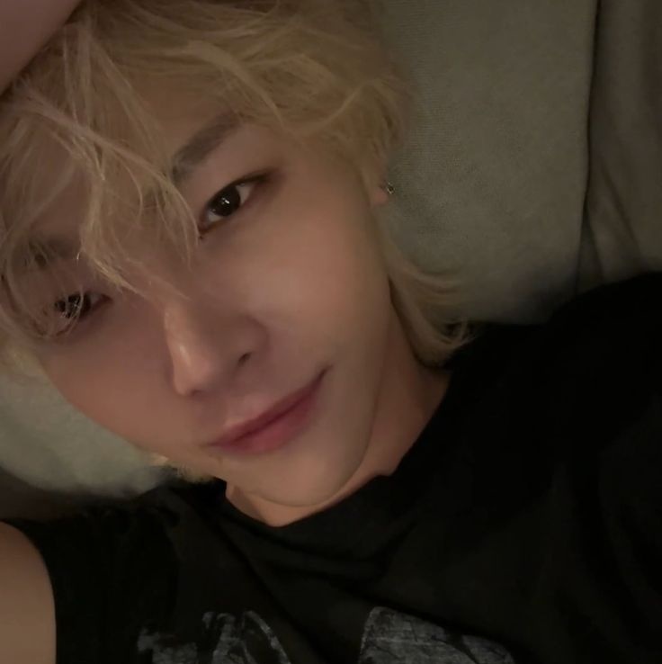 _lvlysia_'s tweet photo. 我的爱 💌
#LUNÉSelcaDay #LunéJidoriDay #andTEAM #andTEAM_NICHOLAS #NICHOLAS #WENO #LSD https://t.co/LYvLjTs3c1