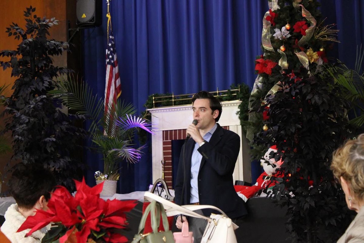 josephspicozzi's tweet photo. Merry Christmas, everyone! I wish you all a day filled with warmth, joy, and time with loved ones. May this season bring peace and togetherness to all homes across Philadelphia! https://t.co/ZeJIWbkFk4