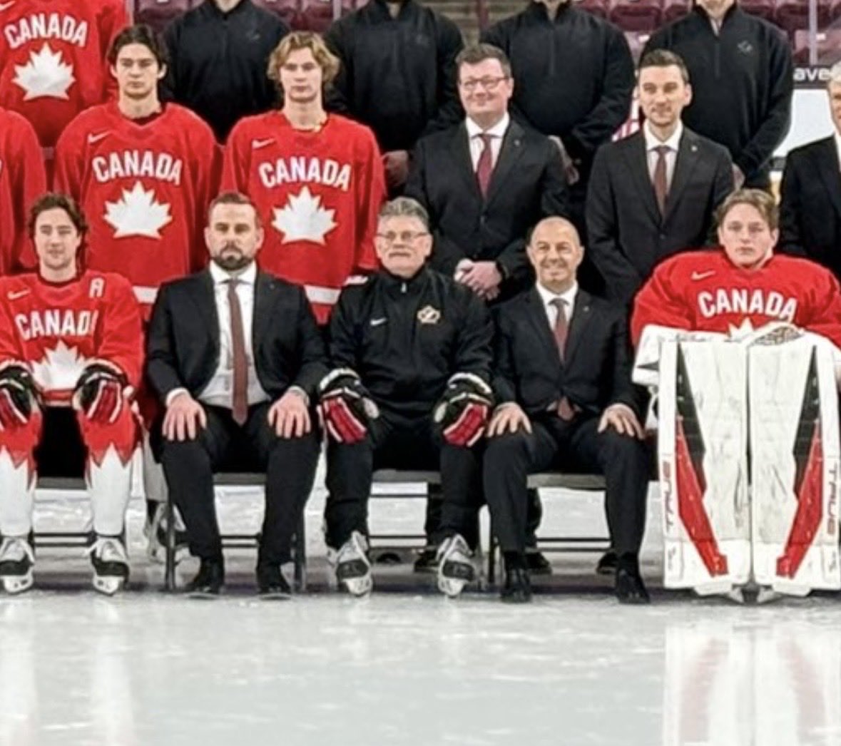 MrSlowDangles19's tweet photo. @markhmasters @TSN_Sports @BarDown With that man in the middle, just give Team Canada the gold medal now!
#CoachMac https://t.co/huKIdMm5qN