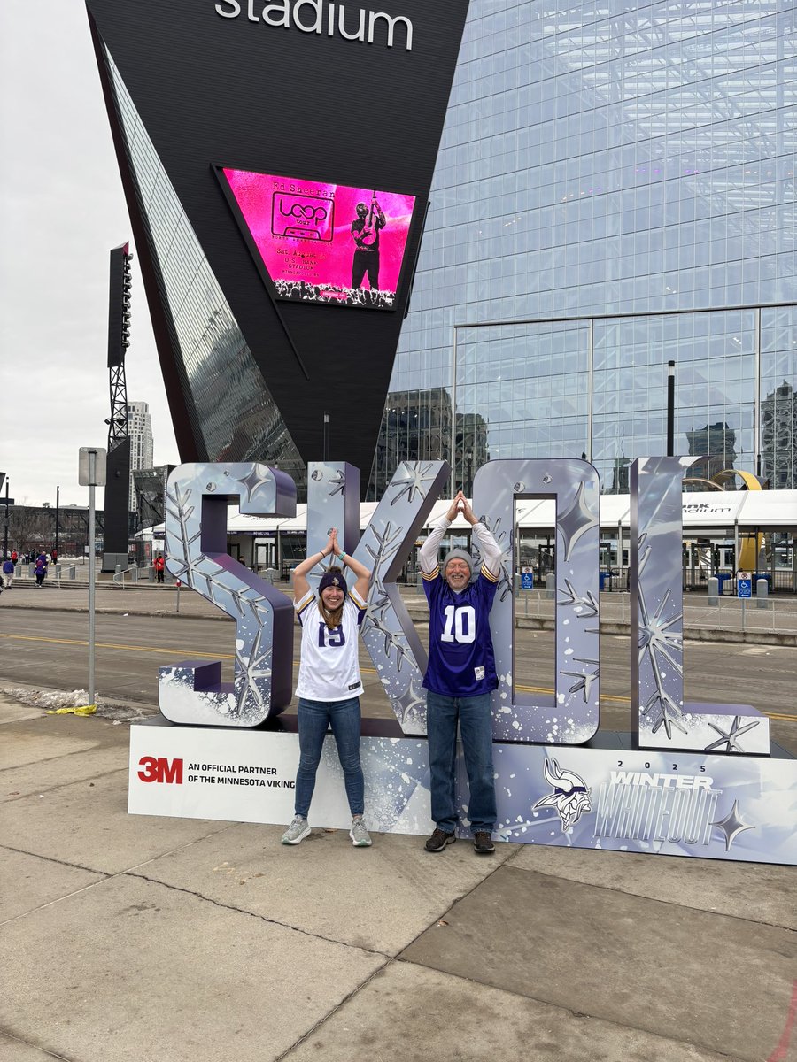 greenidtlc's tweet photo. Thank you @WillReichard for giving my husband and daughter the best Christmas present ever!!  SKOL!!! https://t.co/iWmYNgaFgJ