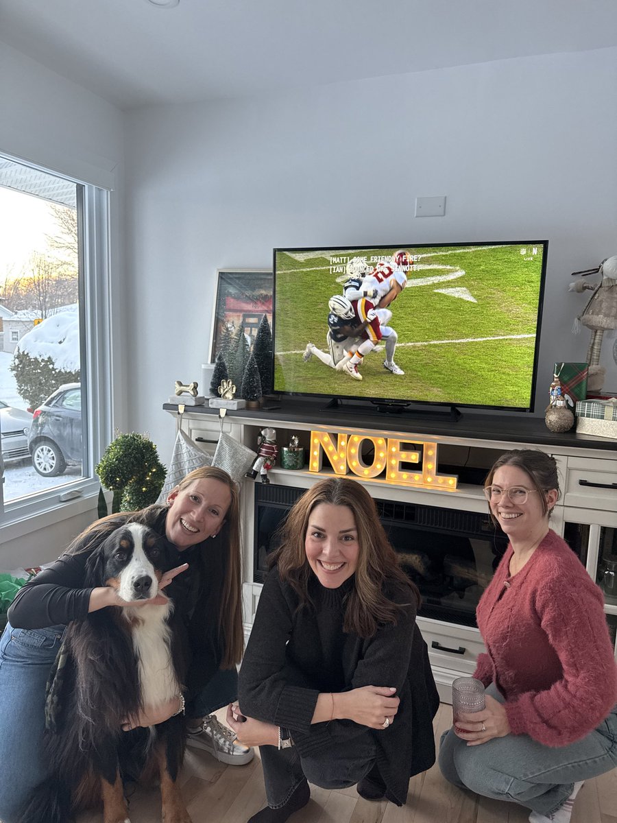 Pascalelou1's tweet image. From Repentigny by the sea! 
#NFLonNetflix