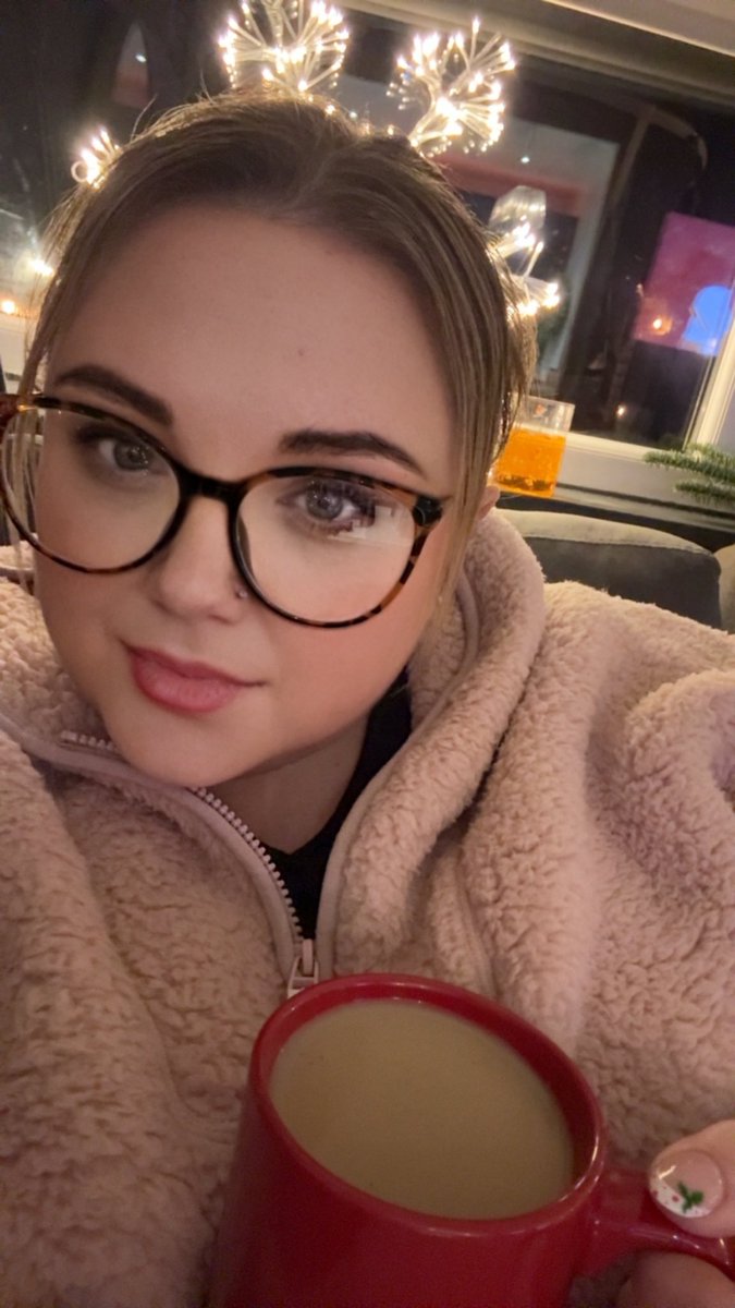 Teresa 🌻 tweet media