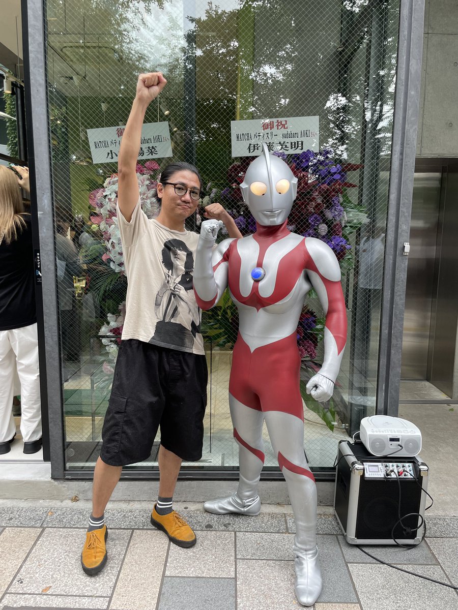 歳を重ねました🎂
「年相応な大人にならなきゃ！」と焦っていたこともありました。
でも数字に紐付いたイメージなんて幻で、自分のペースで泣いて自分のペースで笑って自分のペースで成長していければ、それでいい気がしてきました。
そんな気づきも関わってくれる皆さんのおかげ。
いつもありがとう！