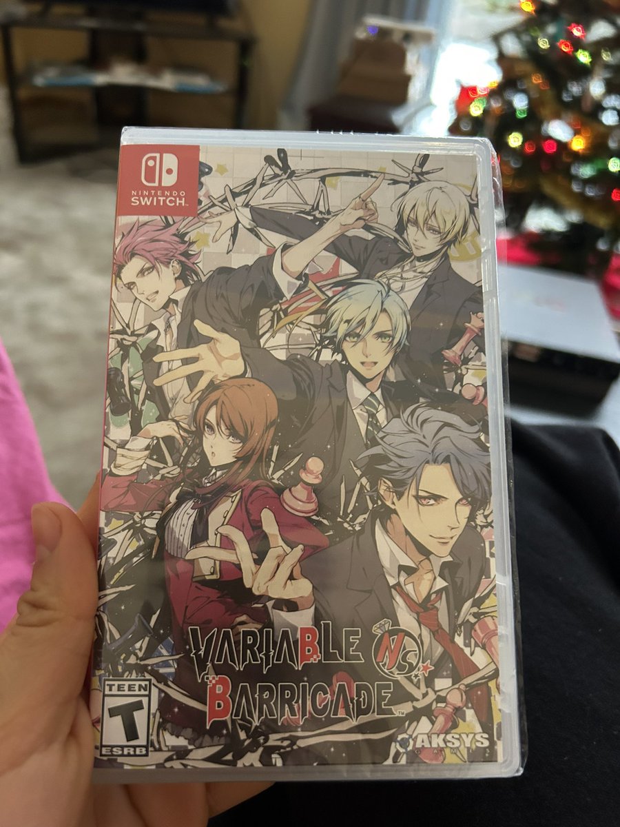 azalea142's tweet photo. Merry Christmas! Wishing all of you a bright, joyful, and peaceful holiday season! ❤️🎁🌟

Got a new Chikorita plush! And it’s a Trainer sized one too! Plus I got the otome game “Variable Barricade”! 

#MerryChristmas #MerryChristmas2025 #Christmas https://t.co/V4sTgecDV8