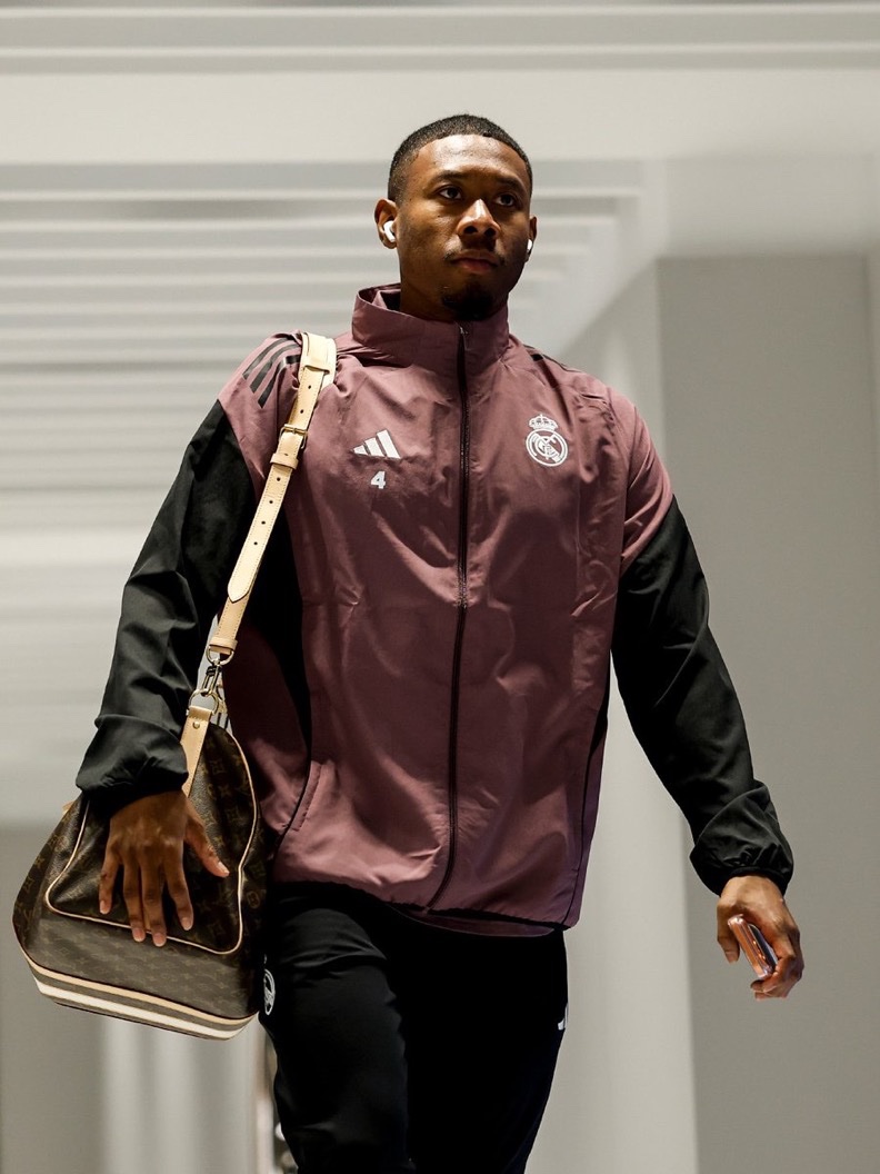 TouchlineX's tweet photo. 🚨 𝗝𝗨𝗦𝗧 𝗜𝗡: David Alaba is set to leave Real Madrid as a free agent at the end of this season. 

— @espn https://t.co/AeKBnK1lZ9