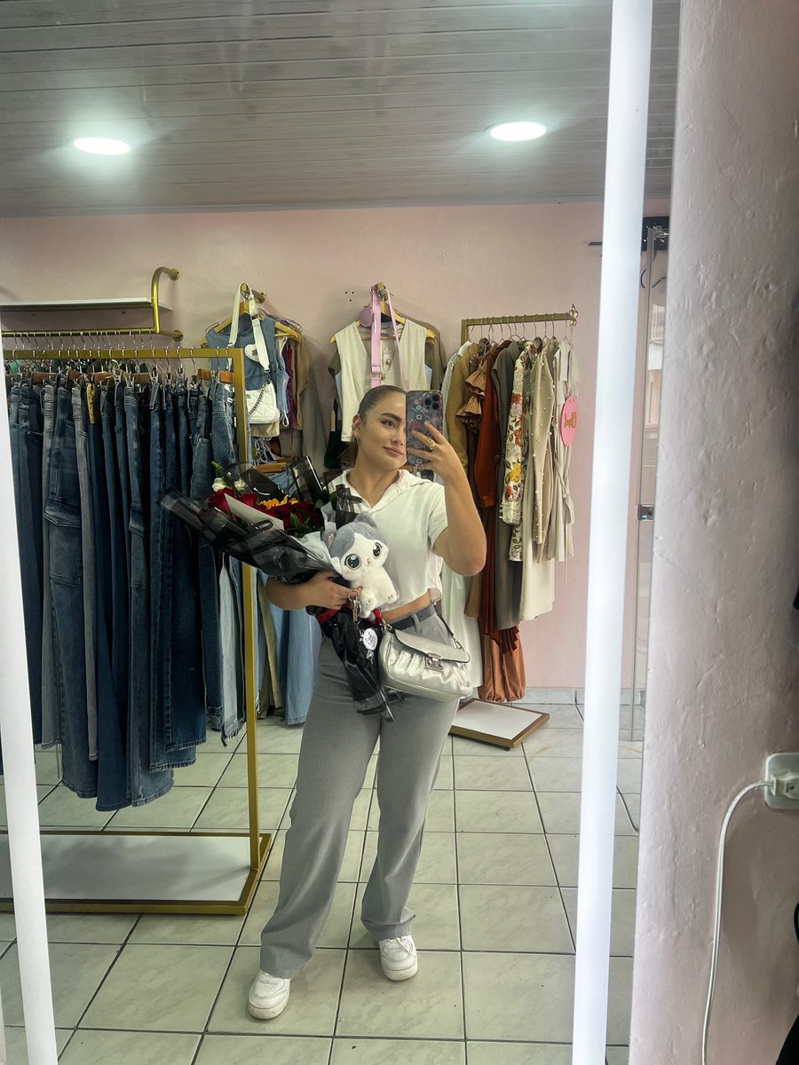 JhaliJs's tweet photo. Un poquito de este año, gracias a mi corazón 🥹❤️ https://t.co/fSRT06KK63
