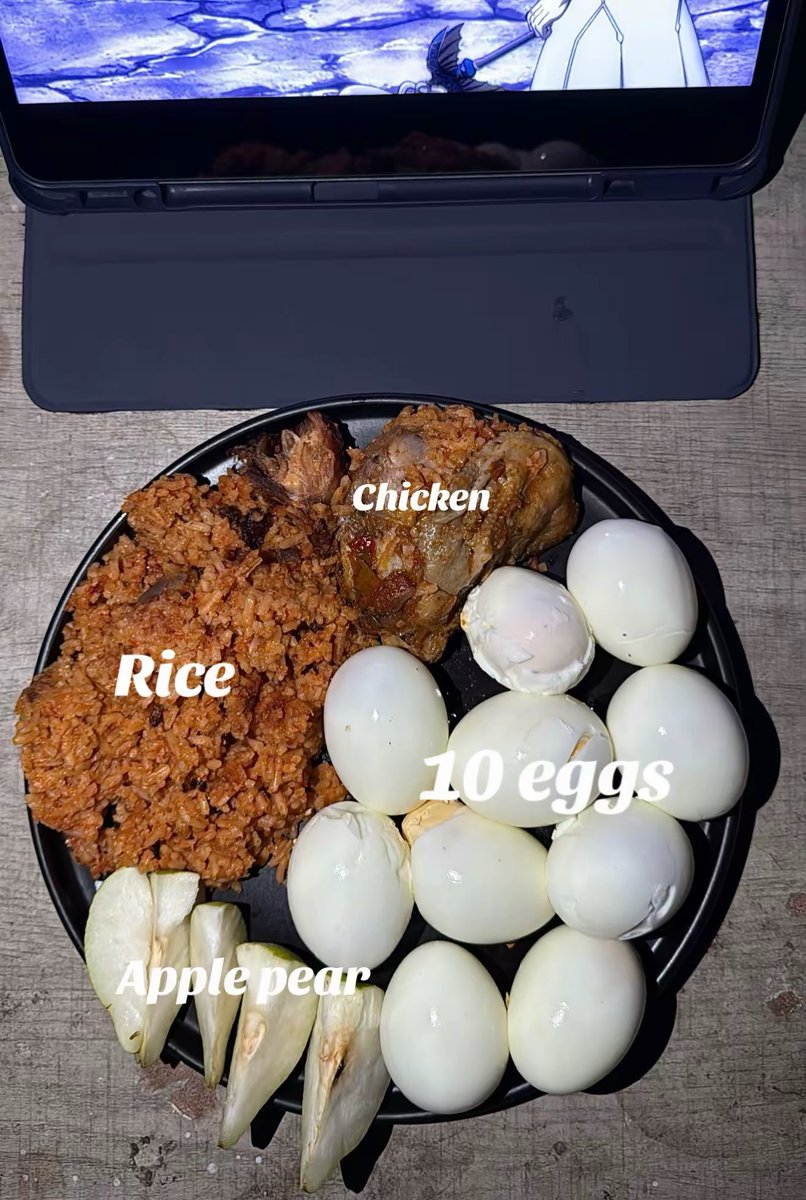 _soulhoe_'s tweet photo. Eat right! #gym #MerryChristmas https://t.co/SfLUeHJyPX