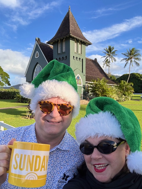 Maribeth_PP's tweet photo. Attended Christmas church at this charming 1834 chapel in beautiful Hanalei Bay, Kauai. The service was half in English and half in Hawaiian. Amazing!! 
Had our favorite @WillieGeist &amp; @NBC #SundayTODAY mug with us! 
#SundayMugShot #WillieGeist #SundayWithWillie
#MeleKalikimaka https://t.co/YHQRjlFiGH