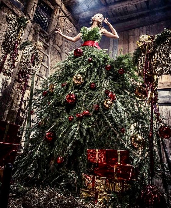 guybead's tweet image. Day 19 - Christmas Tree Dress - Happy Christmas to all!