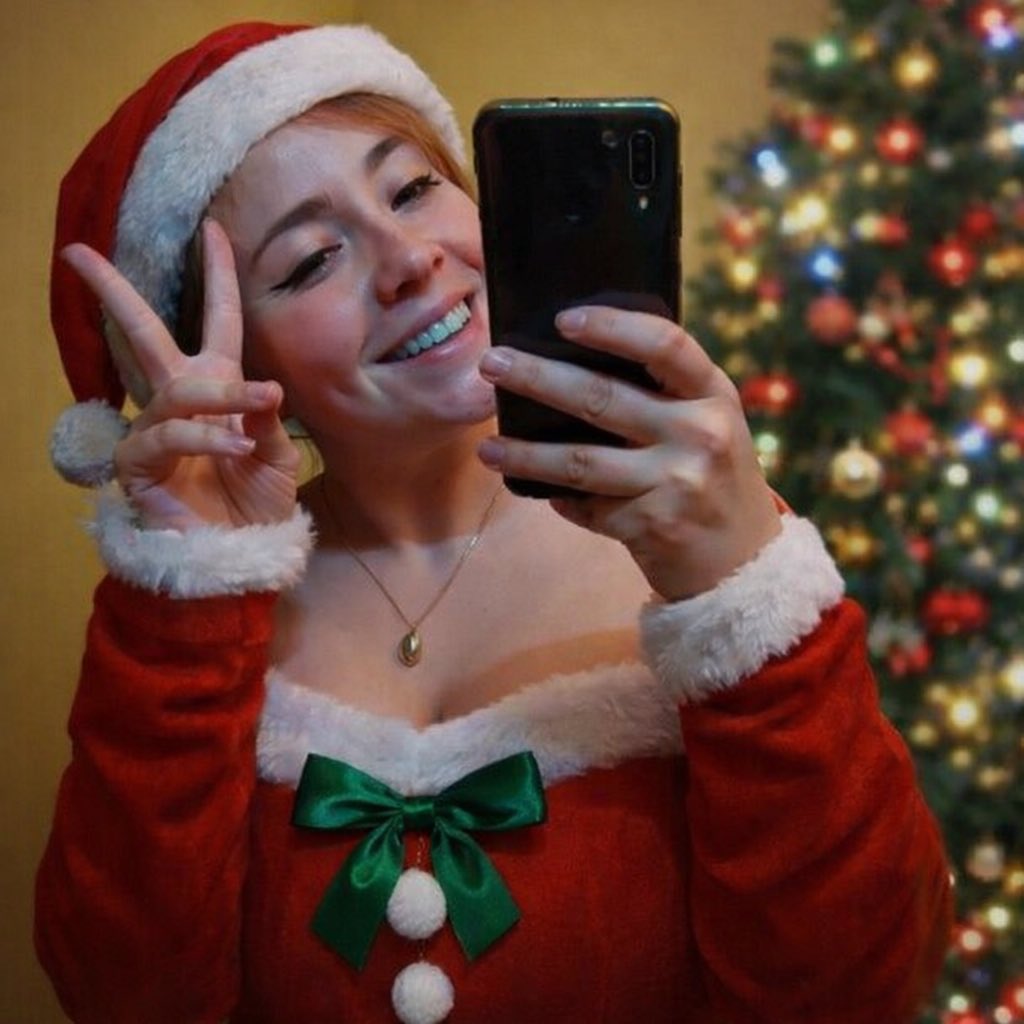 ElizabethTwo tweet media