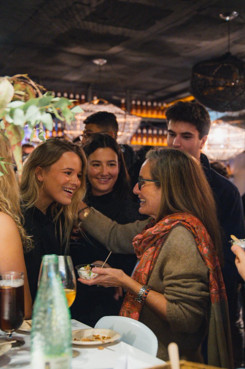 American School of Barcelona tweet media