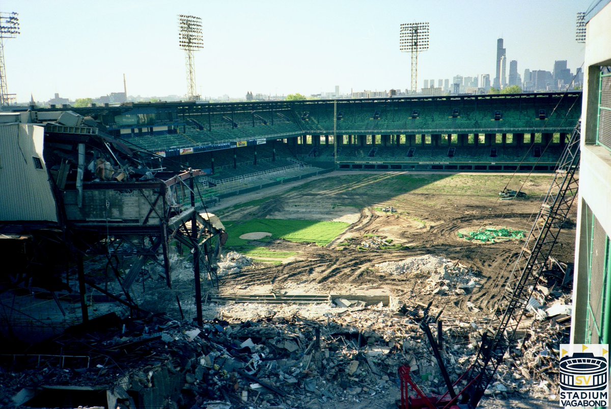 StadiumVagabond's tweet photo. 🧱💥 Stadium Vagabond: Ruins & Demolitions Week — Final post
🏟️ Comiskey Park, Chicago (1991 demo)
⚾ White Sox home 1910–1990
📖 Rare photos from “Last Comiskey“ book by Ken Smoller — foreword by Ozzie Guillén
👉 https://t.co/xQbAhpV3OU
#LastComiskey #ComiskeyPark #WhiteSox https://t.co/2wN8aUV0zd