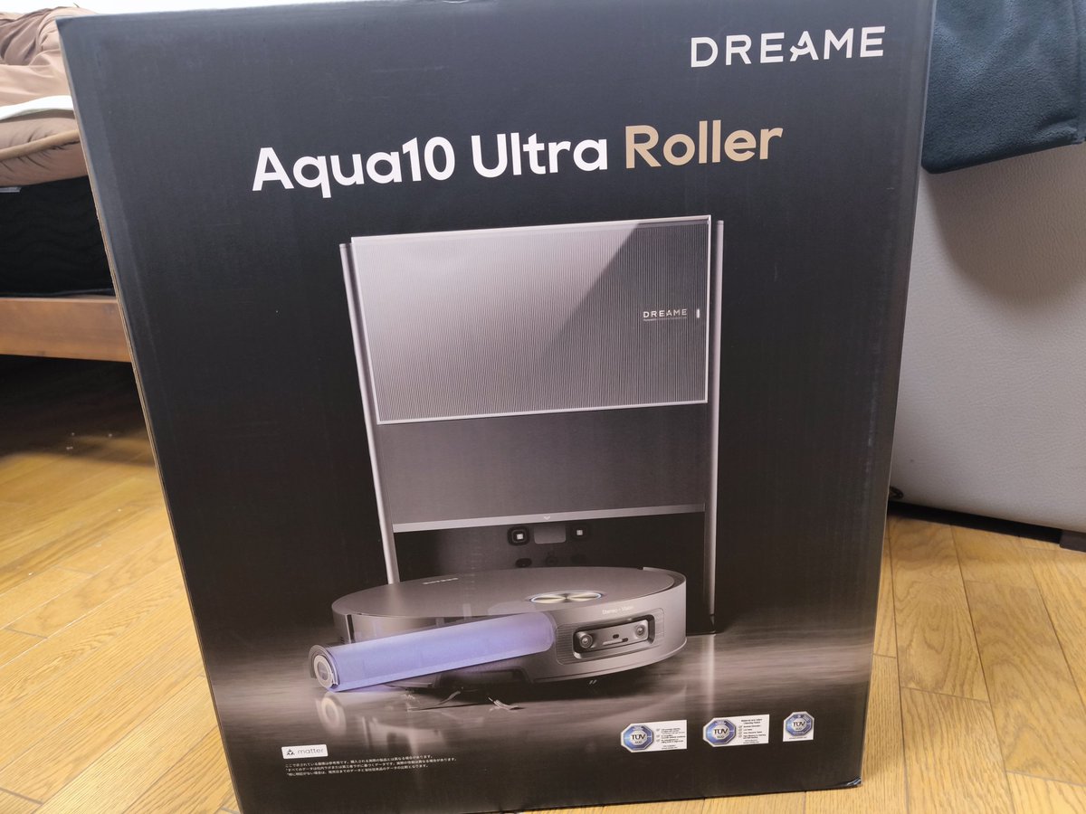 ALISTREAM's tweet image. クラファンで頼んでたDREAMEのロボット掃除機届いた！