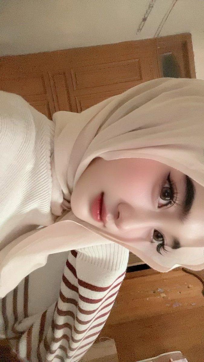 machxiatto's tweet image. happy friyay