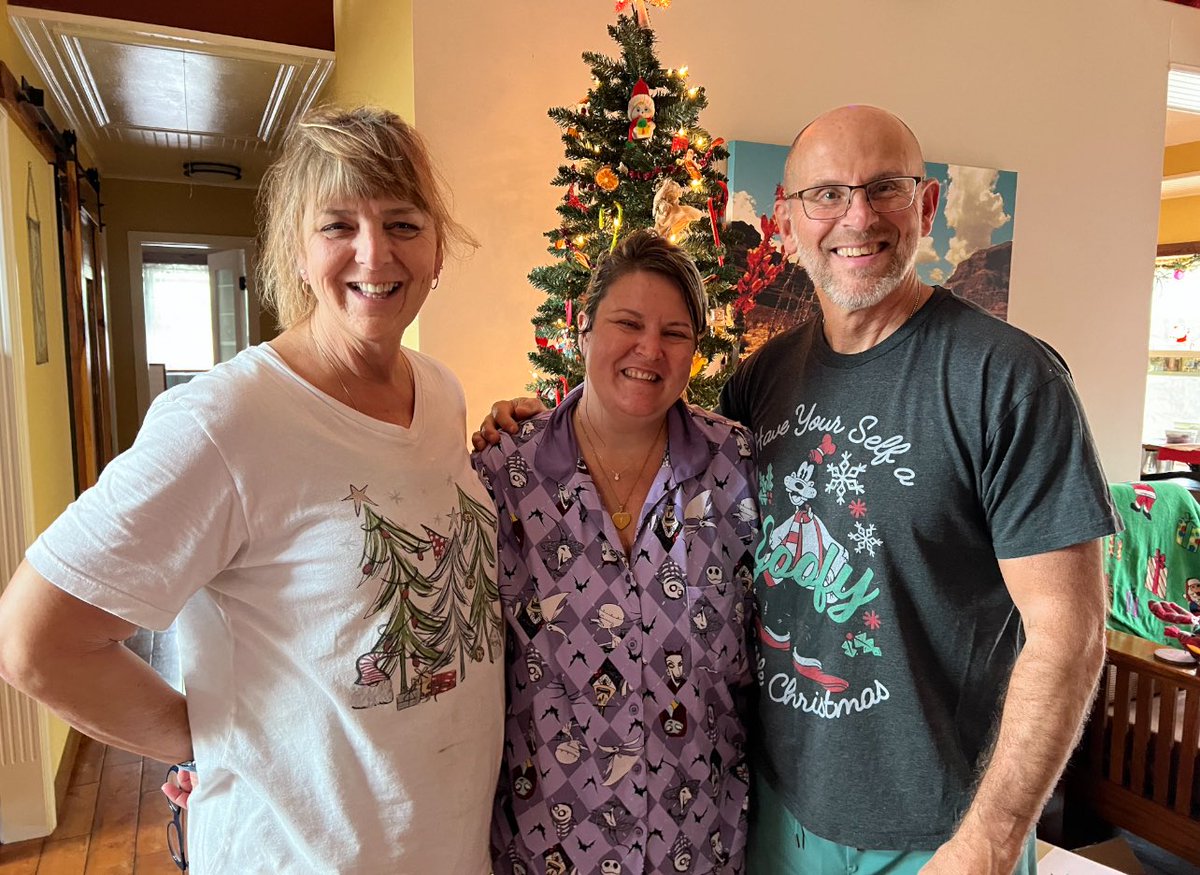 KelseysBees's tweet image. #MerryChristmas2025