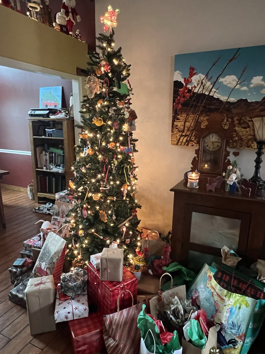 KelseysBees's tweet image. #MerryChristmas2025