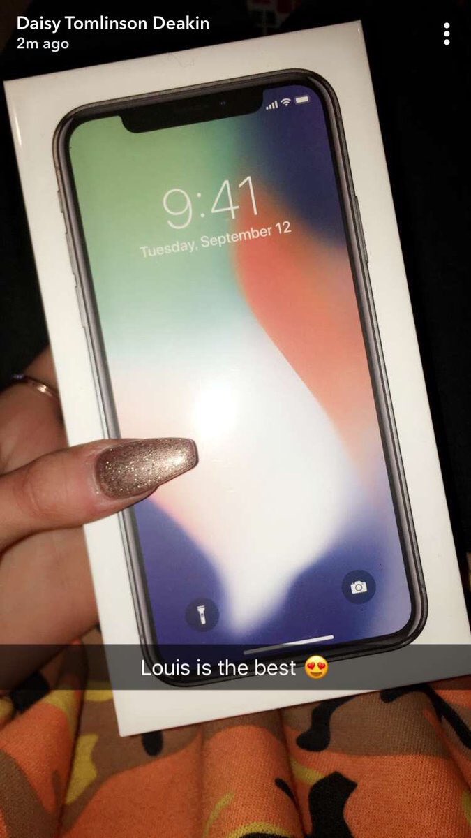 poeticpalaces's tweet image. será que tem vaga aberta pra ser irmã do louis?