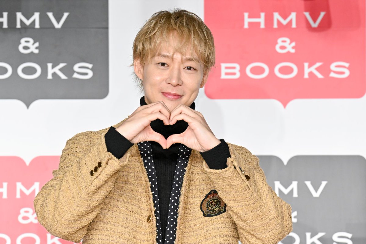 Kstyle_news's tweet photo. ユチョン、⽇本1st写真集の発売記念会⾒に登場！体作りへの努力やお気に⼊りカットを語る
https://t.co/17ZGbOqAwT

#ユチョン https://t.co/1rgyEsx800