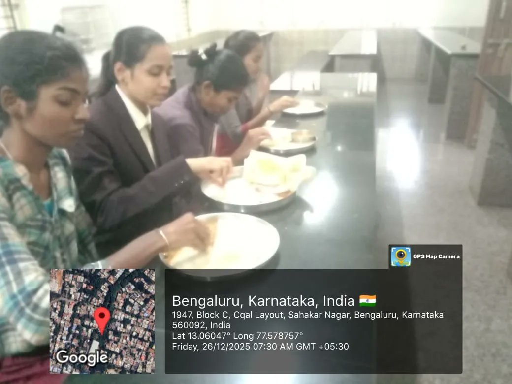 Breakfast at Dr BR AMBEDKAR govt post METRIC girls hostel kodugehalli Bangalore North  #SocialAudit_SWDMeals #SocialWelfare_Karnataka