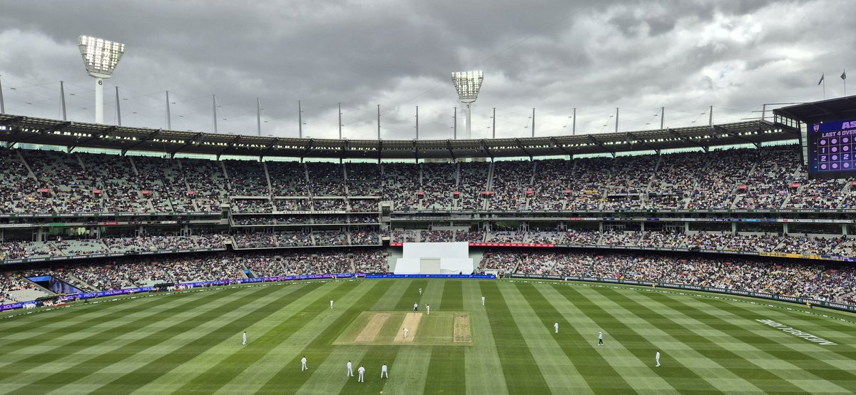 Welleraj's tweet photo. @bbctms cracking seats (out of the wind!) https://t.co/oMi7W46Mrf