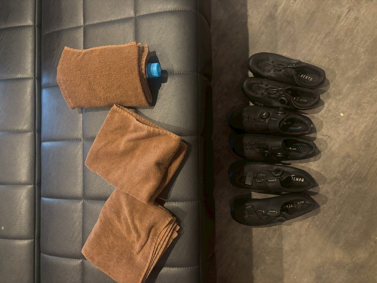 はーん😢
並び漕ぎも今日ラストなの
皆んなになかなか会えなくなるが悲しくて😢😢😢