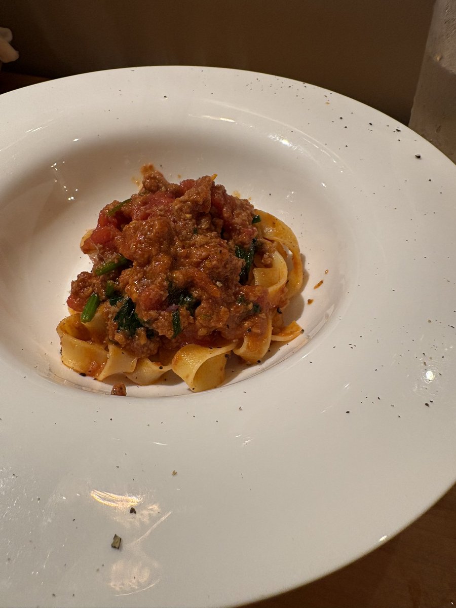 reinishikerry's tweet image. クリスマス🎄の夜はmenou さんで❤️本当に美味しかった😊
彼女の田んぼで採れたお米から作ったつきたてのお餅、いただきました❤️
#むつ市
#menou
#米作り
#女性シェフ
#代官山
#創作料理