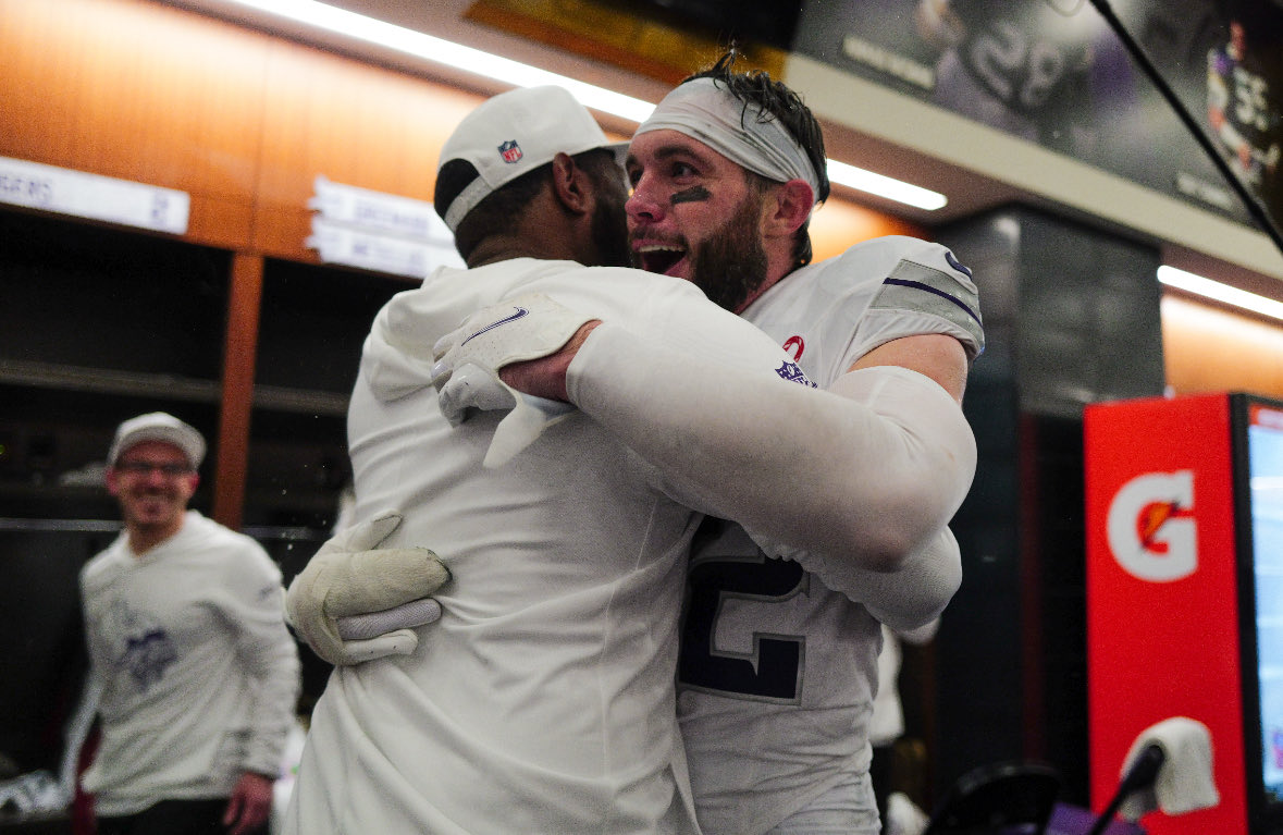 dailyharri's tweet image. Harrison Smith post game after his vintage performance