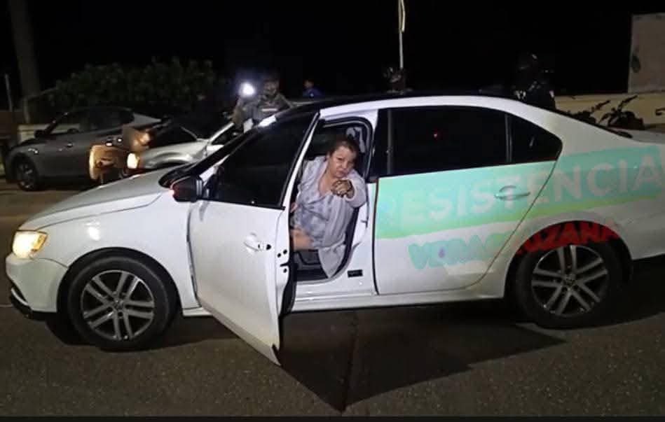 GildoGarzaMx's tweet image. #Veracruz | La detención del reportero Rafa León es arbitraria y deja en evidencia el uso discrecional del aparato de justicia para castigar al periodismo crítico.

Rafa no cometió un delito: documentó un hecho de interés público en el malecón de #Coatzacoalcos, donde se vio…