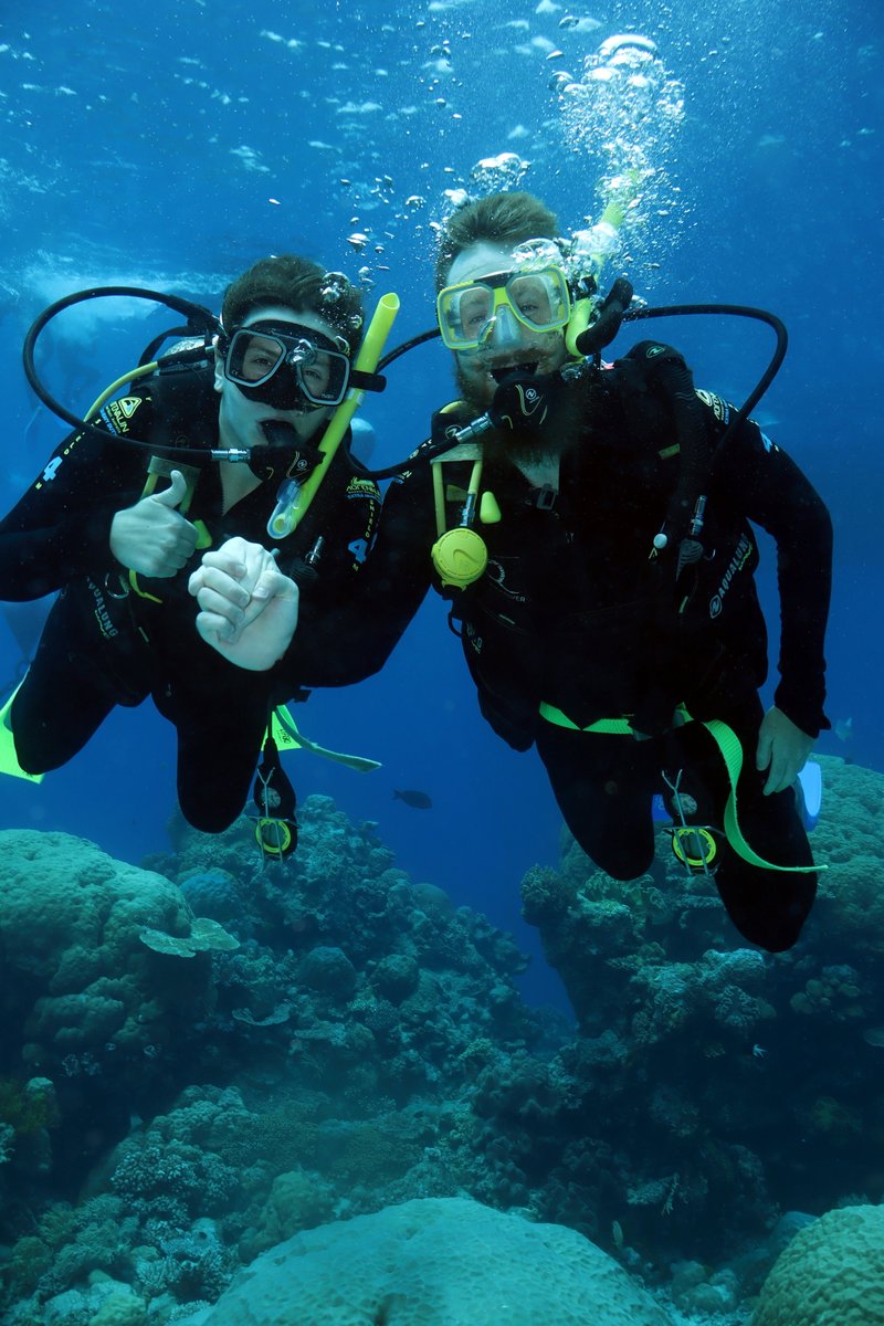 wdahlenb's tweet photo. Merry Christmas! Celebrated my 30th birthday with an incredible visit to the Great Barrier Reef https://t.co/HYNG5EB0QD