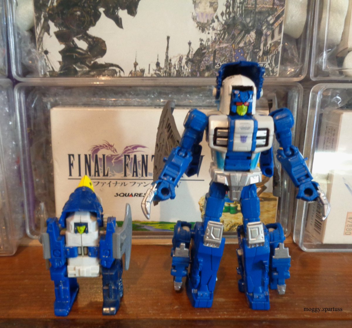 MoggyZpartuss's tweet image. Throwback Thursday, Flamefeather (Transformers G1) #flamefeather #firecon #decepticon #transformers #customtoys #toycustomizer #toycustoms #OOAK #throwback