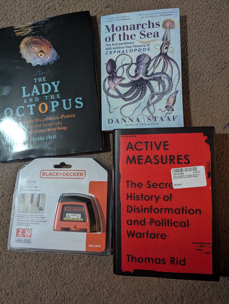 zerconil's tweet image. Christmas haul featuring @RidT @DannaStaaf