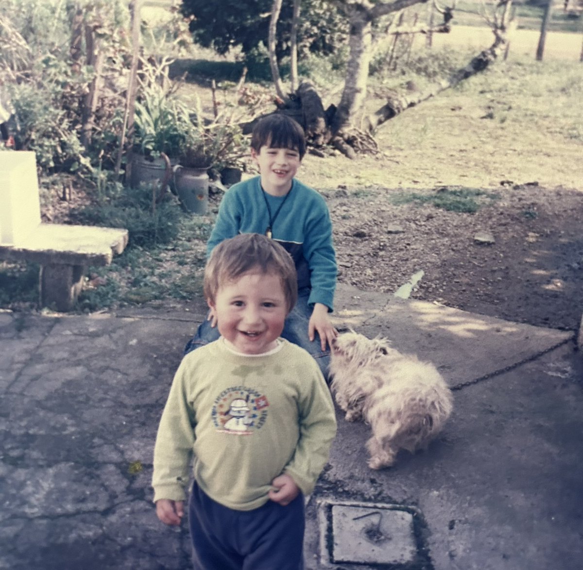 Un hermano es un trozo de la niñez que nunca nos podrán quitar ❤️‍🩹