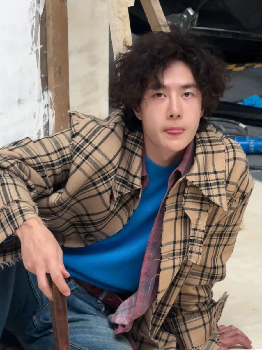 Gif_yibo's tweet photo. #wangyibo  #王一博  #หวังอี้ป๋อ #왕이보 
#WangYibo王一博 #ワンイーボー https://t.co/ds6NrXFxbS