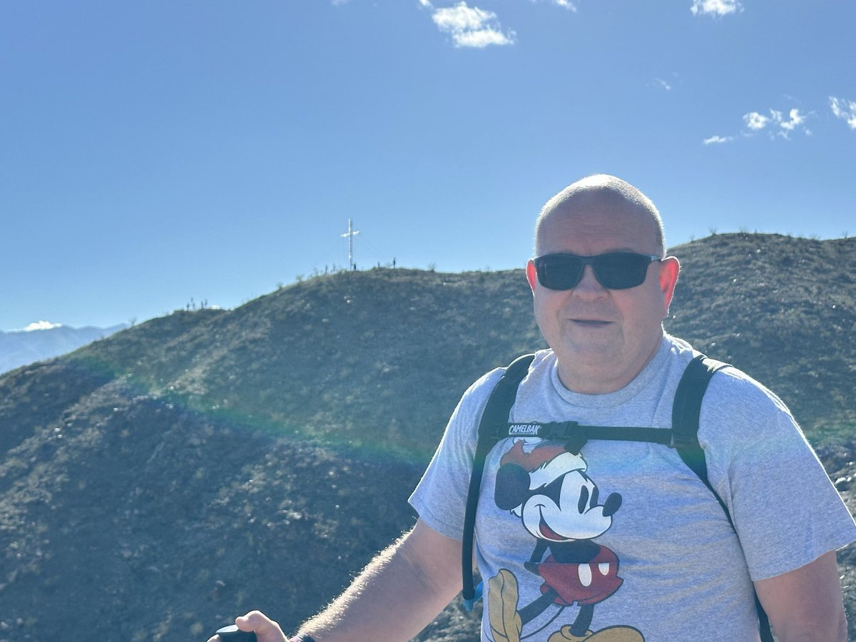 IceAndStretch's tweet image. First Christmas without Deb! Brendan and I just finished our 3.2 mile hike up to the cross and back! Placed some flowers at the base of the cross and shed some tears for Deb. Miss her so much!❤️❤️ “WE GOT THIS!”