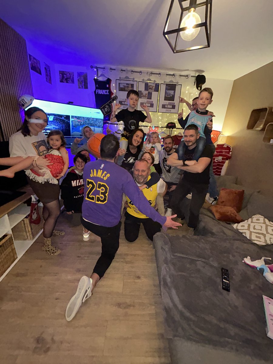 benito29 tweet media