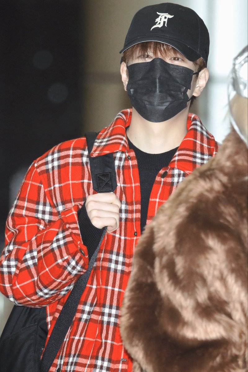 땨땨 tweet media