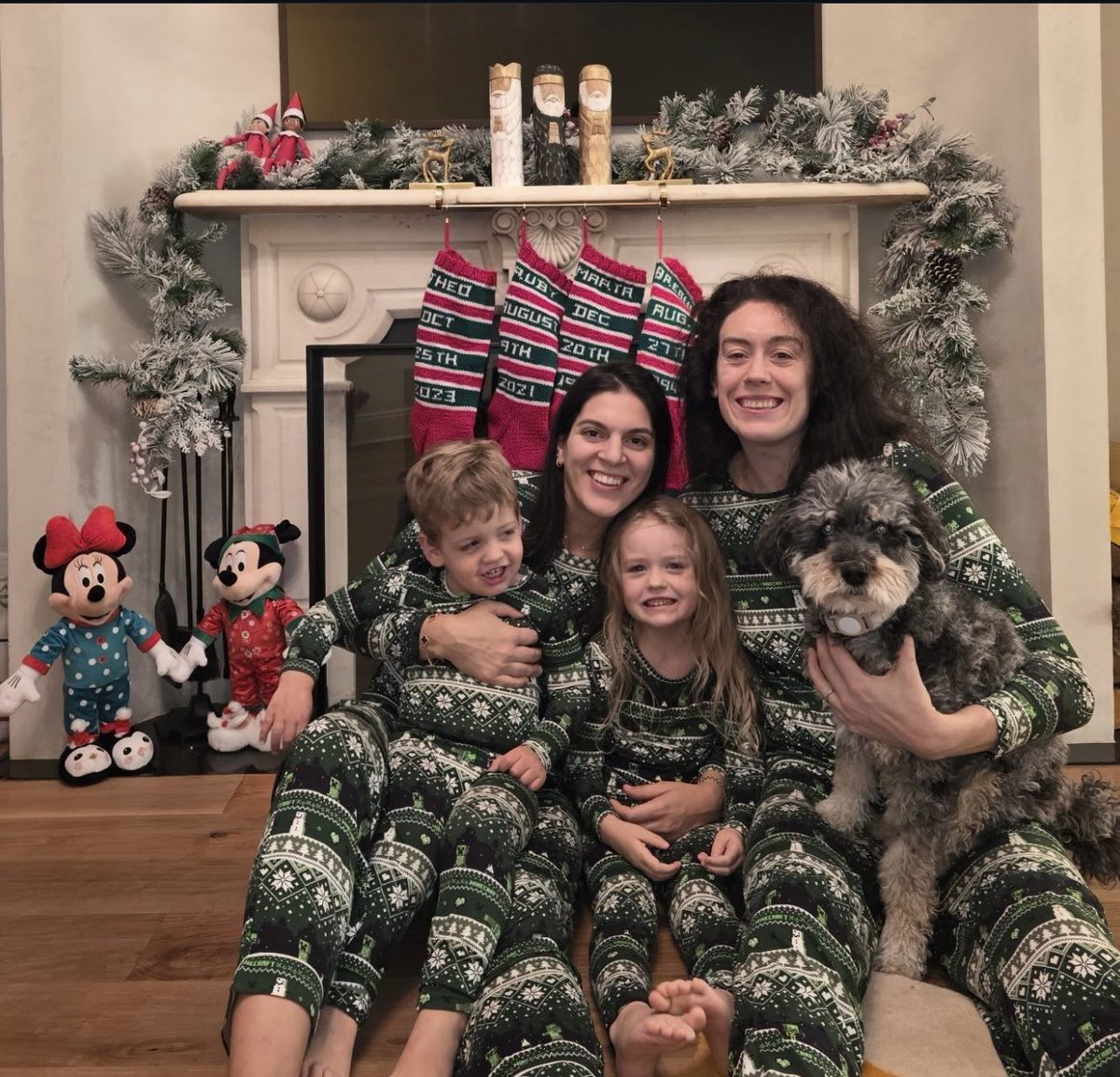 the matching pjs 🥹