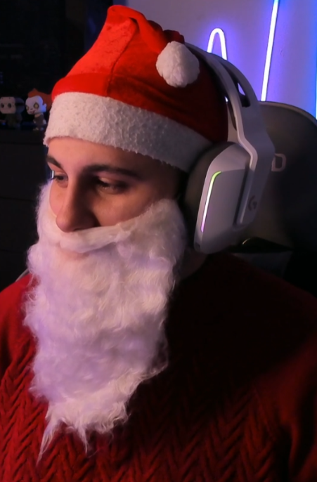 Con razon a mi no me toco regalo , estaba aca haciendo el tonto Santa <a href="/TiniYTs/">TiNiGP</a>