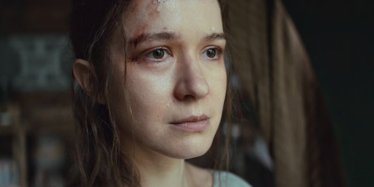 “It’s hard to believe that Andor was actress Elizabeth Dulau’s first professional on-screen acting job. Tony Gilroy has stated that they had a number of other actresses sign up to play Kleya, but they were offered other projects and left the show. Thank the Force that was the