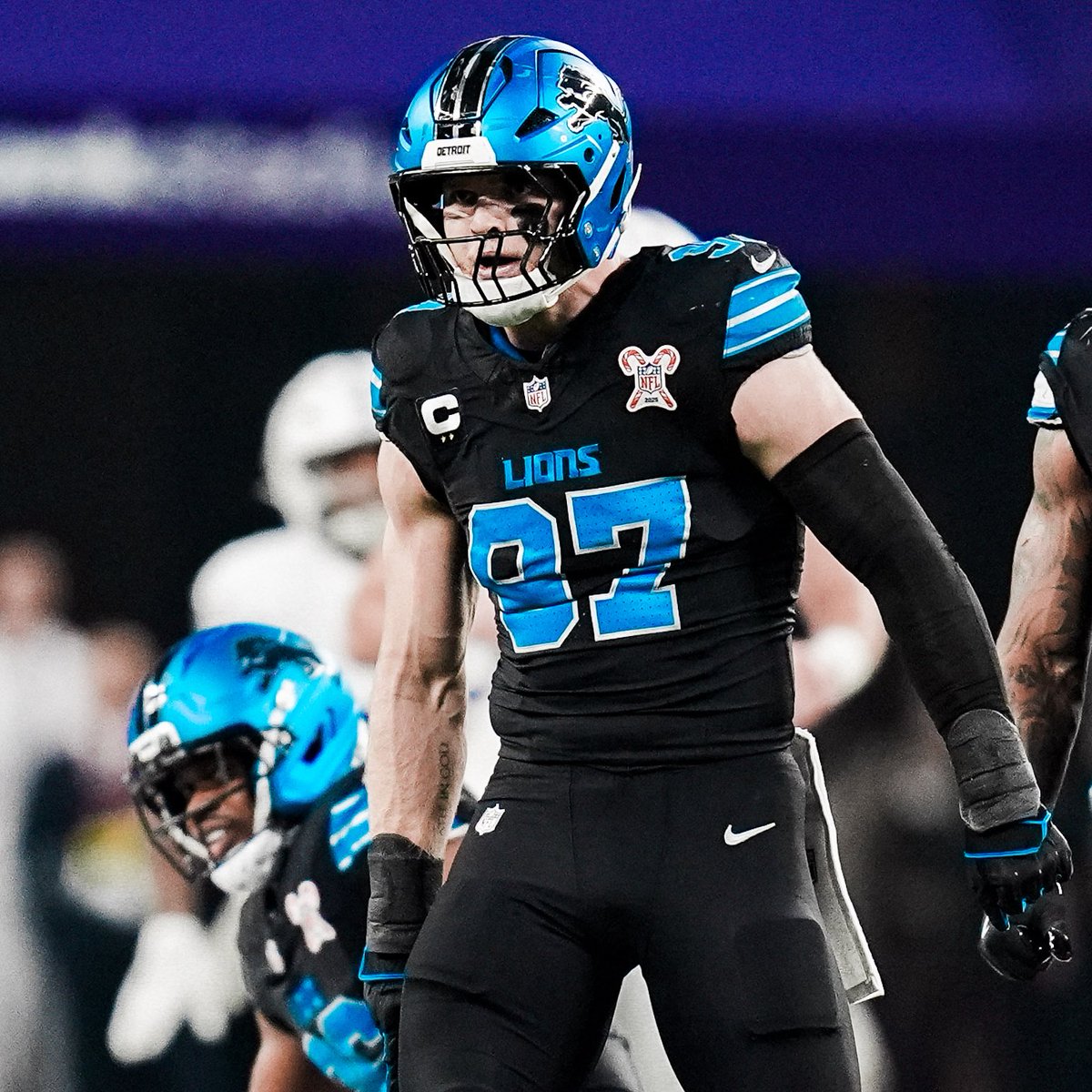 LionsPR's tweet photo. .@Lions EDGE @aidanhutch97 has 13.5 sacks this year, tied with Billy Gay (1983) for the 3rd-most sacks a Lion has had in a season.

He now has 9-career games with 2.0 sacks, tied for the 4th-most in team history, and has two-straight games with 2.0 sacks, tied for a team record. https://t.co/jOlEptJLq2