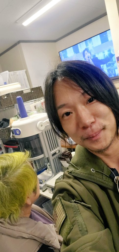 CookTsuchan's tweet image. 家の食料がなくなったので、七里のそ～すで大収穫してきました+昨日頂いたケーキあざざます🐯
これで2000円くらいとか安すぎて困るけどこっちは助かるw

今週は土曜日までお惣菜あるます🐥
鯖の竜田揚げとか紅しょうが玉子焼きとかマジで推せます🌸

Mrs.GREEN…