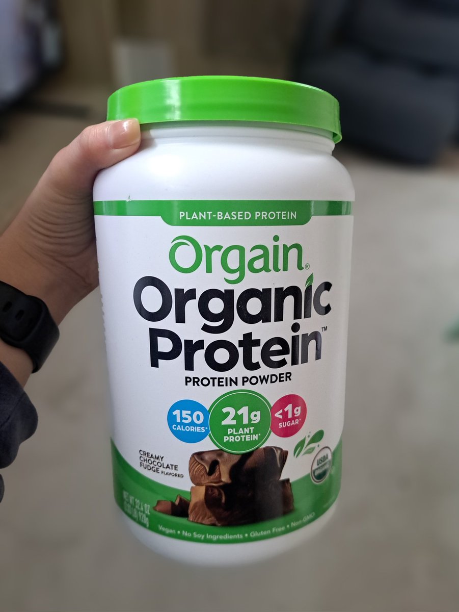 おはようございます！ スーパーフード入りのおNEWなプロテインを飲む