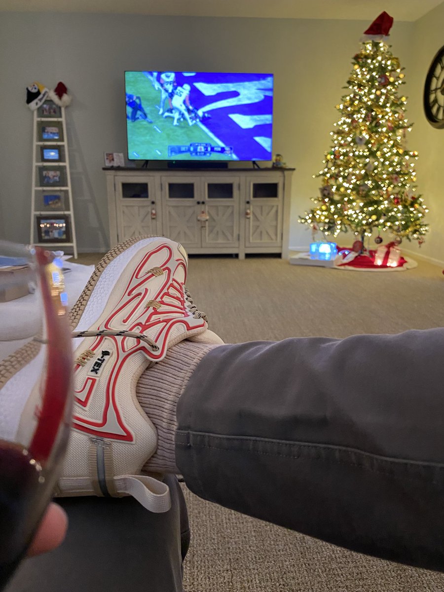 DoughBoyMagic's tweet image. Merry Christmas!