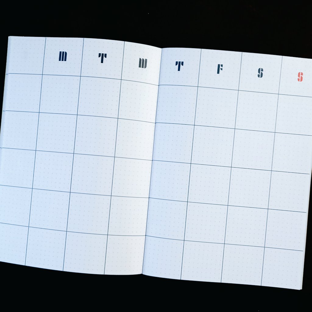 odeco_diary's tweet photo. 2026年のスケジュール帳は自分で作ることにした🗓️🖋️ https://t.co/Faw30qn2fg