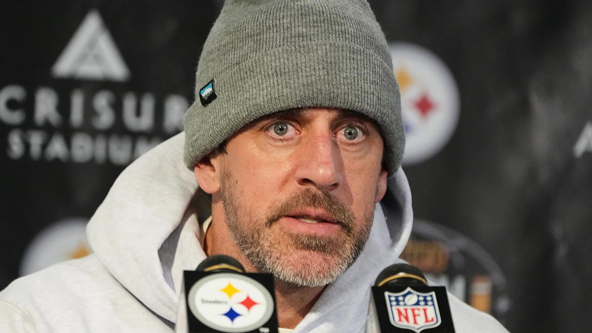 Steelers' Aaron Rodgers reacts to teammate's fan altercation, talks rise of negative  interactions From Fox News: • Steelers defeated the Lions 29-24, improving  their record to 9-6. • Colin Cowherd questioned if